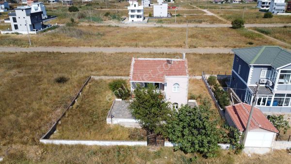 Lapseki Umurbey'de Boğaz Manzaralı Dublex Yazlık