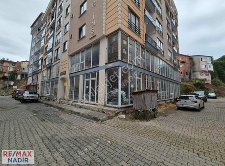 Remax Yunus Emre'den Yatırımlık 322 M² Asma Katlı Dükkan!