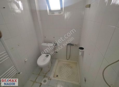 Remax'ten Teyyaredüzü Mah. 2+1 Doğalgazlı Kiralık Daire