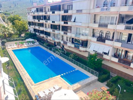 Köşem Emlaktan Satılık Yüzme Havuzlu Daire