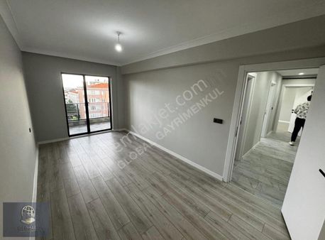 Çobançeşme Bülent Ecevit Bulvarı Üstünde Son 1 Adet 2+1