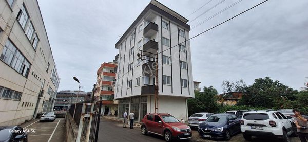 Şahinoğlu Emlaktan, Trabzon Yomra Kaṣüstünde, 9 Daire Ve 1 Dükkanlı, Komple Satılık Sıfır Bina.