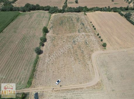 Antika Gayrimekul'den Yeniceköy'de Satılık 9820 M² Fırsat Arsa