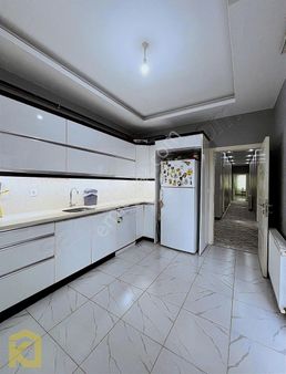 Koyuncuoğlu'ndan Çevre Yolu Adliye Karşısı 3+1