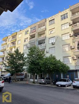 Koyuncuoğlundan İşlek Lokasyonda Bankalara Ve Çarşıya Yakın 3+1