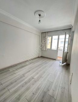 Bahçelievler De Merkezde 2+1 95m2 Full Yapılı Masrafsız Satılık