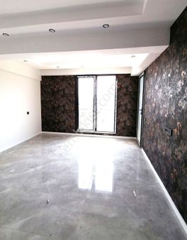 Şemikler'de Cadde Üzerinde Köşe Başı Asansörlü Satılık Son Kalan 1 Daire !!!