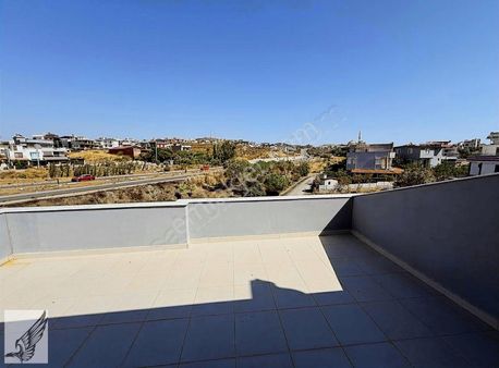 Seferihisar Akarcada Müstakil Girişli Satılık 3+2 Villa