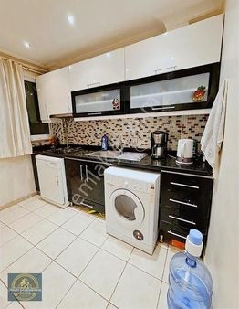 Fatih Mevlanakapı'da, Süper Lokasyonda, Satılık 1+1 Büyük Daire