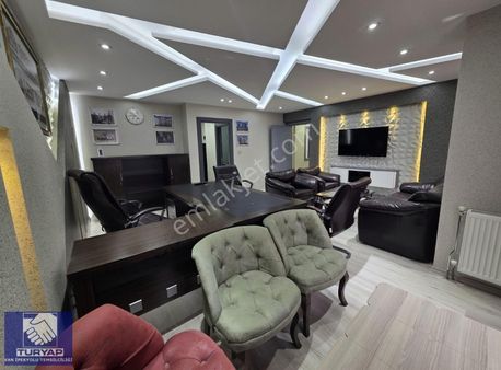Turyap'tan Maraş Caddesinde Satılık Eşyalı Ofis