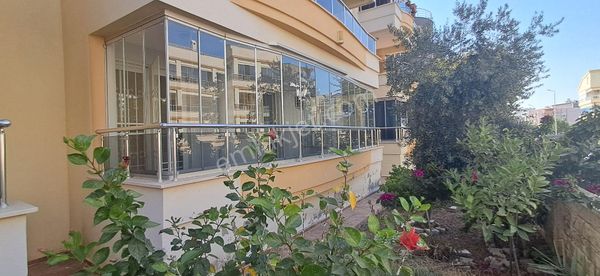 Amerikan Koleji Mevki Ön Cephe Geniş Cam Balkonlu Satılık 2+1 Daire