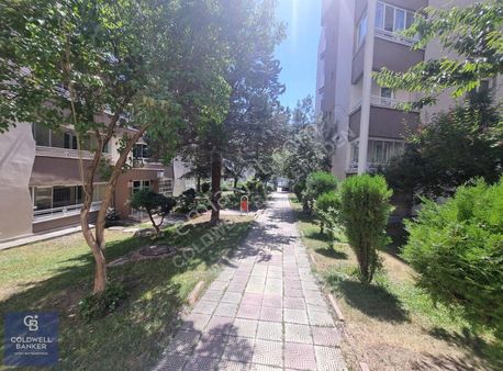 Güzelkent Mah.de Merkezi Konumda Ara Kat Yapılı 3+1 Satılık