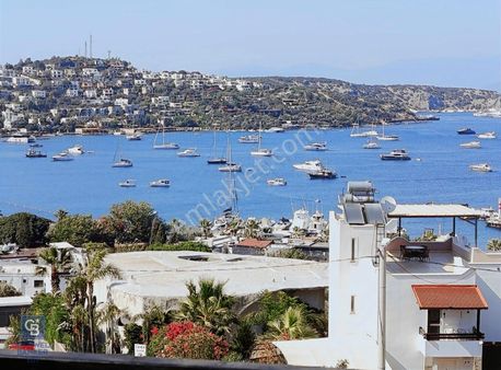 Bodrum Türkbükü'nde Deniz Manzaralı Komple Satılık Bina.