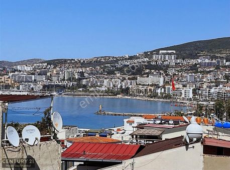 Kuşadası Limana Yürüme Mesafesinde Deniz Manz 3+1 Satılık Daire