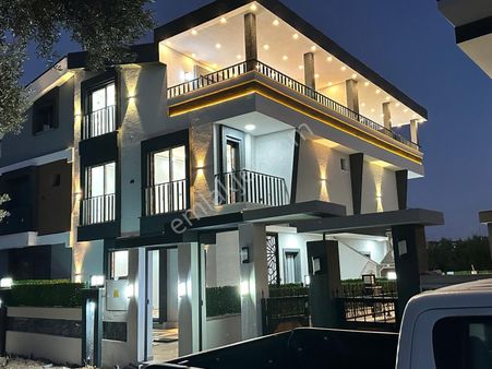 Satılık Bitişik Nizam İkiz Villa