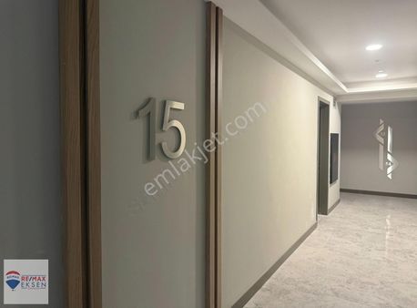 Koşuyolu Sur Yapı Excellence Leyla Şimşek 225m² 3+1 Suryapı