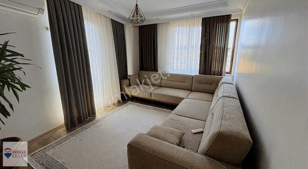 Şişli Feriköy'de Dublex 6+2 Eşyalı Satılık Daire