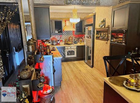 Tekirdağ/s.paşa Merkez Sahilde Deniz Manzaralı İçi Yapılı Daire