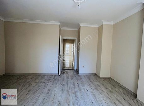 Çekmeköy Güngören Mah Yoncalı Evler Satılık 2+1 Daire