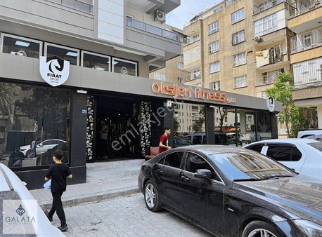 Galata'dan Bahçelievler'de Hazır Kiracılı Satılık Dükkan