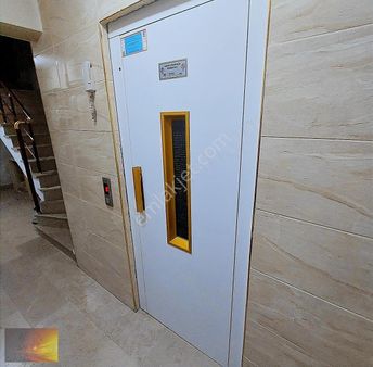 Eyüpsultan Yeşilpınar Çiçeksuyu Caddesinde Satılık 5+2 Dubleks