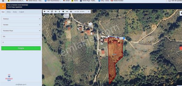 Doğayla İç İçe İki Katlı Ahşap Ev- 6395 Metrekare Köy İçi Tarla