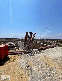 Aksu Çalkaya'da Deniz Manzaralı Satılık Villa