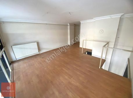 Altıparmak Kaymakamlık Arkası Asma Katlı 50m2 Satılık Dükkan