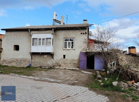 Konya Seydişehir Ortakaraören Satılık Müstakil Ev 800 M2 Arsa