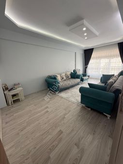 Güneş Emlaktan Cadde Üstü Kaçırılmayacak Fırsatta Satılık Daire