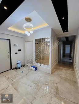 Işık Garimenkul'den Kombinada Satılık 4+1 Ultra Lüks Daire