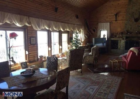 Antalya Saklıkentte 1200m2 Içınde 220m2 3 Katlı Tasarım Villa