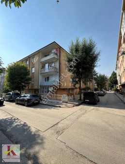 Kaymen Emlak Atatürk Blv Yakını 3+1 135 M2 Çift Balkon 4. Kat