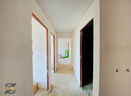 Eyüpsultan Akşamsettinde Nupel Evlerinde Manzaralı Satılık Daire