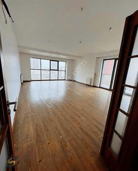 Bulvar Rezidans'da Fırsat Fiyata 4+1 Daire!!!