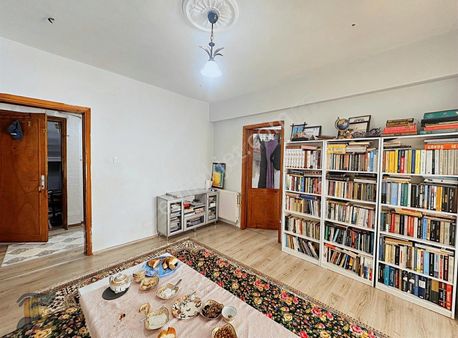 Kocatepe'de Harika Konumda 3+1 Geniş Satılık Fırsat Daire