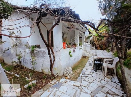 Akkuş Emlak'tan Üzümlüde Köy Evi