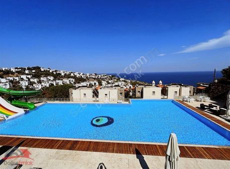 Doğuş Emlak'tan Panoramik Deniz Manzaralı Havuzlu Elit Sitede