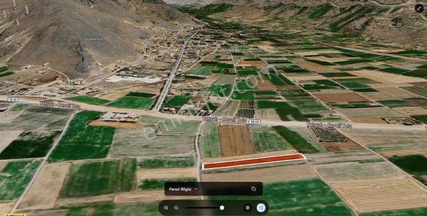 Develi Gazi Mahallesinde Sulak, Yola Yakın 3650 M² Tarla