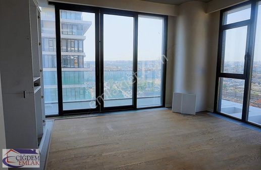 The İstanbul Residence Kir Ve Satış Ofisinden 2+1 Yapılı Temiz