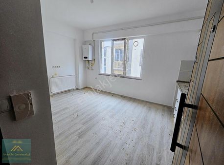 Anadolu Gayrimenkul'den Cumhuriyet Mah. Satılık Fırsat 1+1'ler