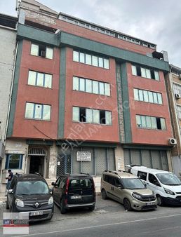 Yarımburgaz Da 2.100m2 İskanlı Kiralık Katlar Alfalliance Ticari