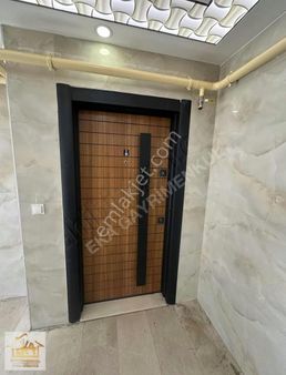 Yüzme Havuzlu, Güvenlikli Sitede 2+1 Fırsat Dairesi