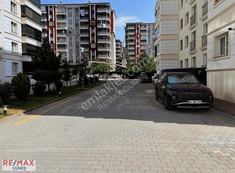 Bostanbaşı Liva Konaklarında Satılık 3+1 Ara Kat Daire