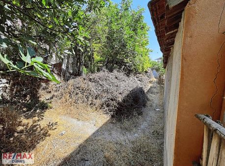 Alacakapı Merkezde Re/max Güneş'ten Satılık 6+2 Müstakil Ev