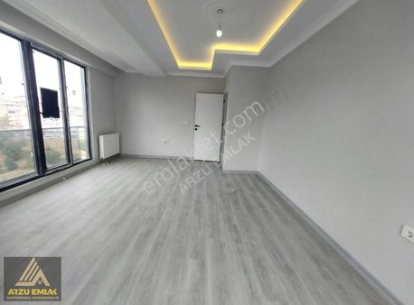 Arzu Emlaktan Zübeydehanım Mah. Satılık Sıfır Asansörlü2+1 Daire