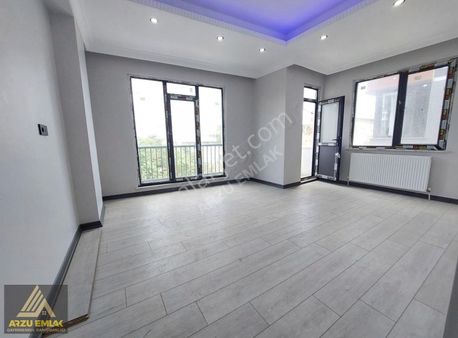 Arzu Emlaktan Gazi Mah Satılık Asansörlü Sıfır 2+1 Daire