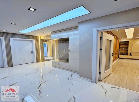 Geniş Ailelere Özel Merkezi Konumda Yüksek Kira Garantili !!!
