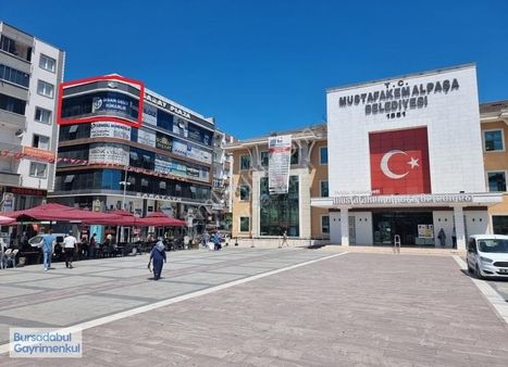 Bursadabul'dan Çarşı Merkezinde Köşe Konumlu Full Eşyalı Ofis