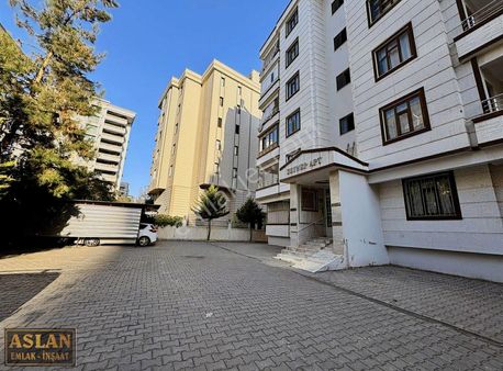 Salih Aslandan Akpıyarda Ara Kat Full Yapılı 4 Oda Satılık Daire